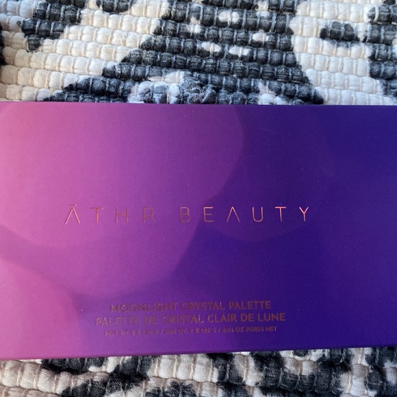 Athr Beauty new moonlight crystal palette - Picture 3 of 7